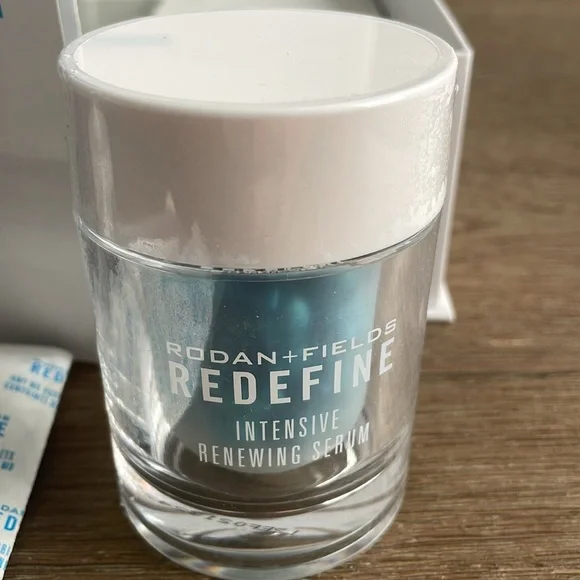 Rodan + Fields Redefine AMP MD Skincare Set - new - Picture 4 of 7